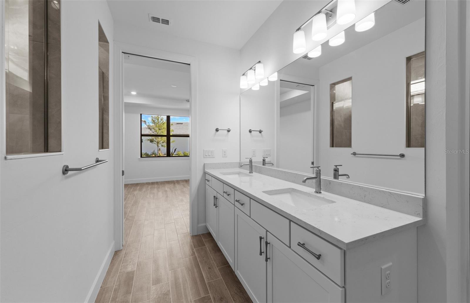 LAKESPUR WELLEN PARK - Residential