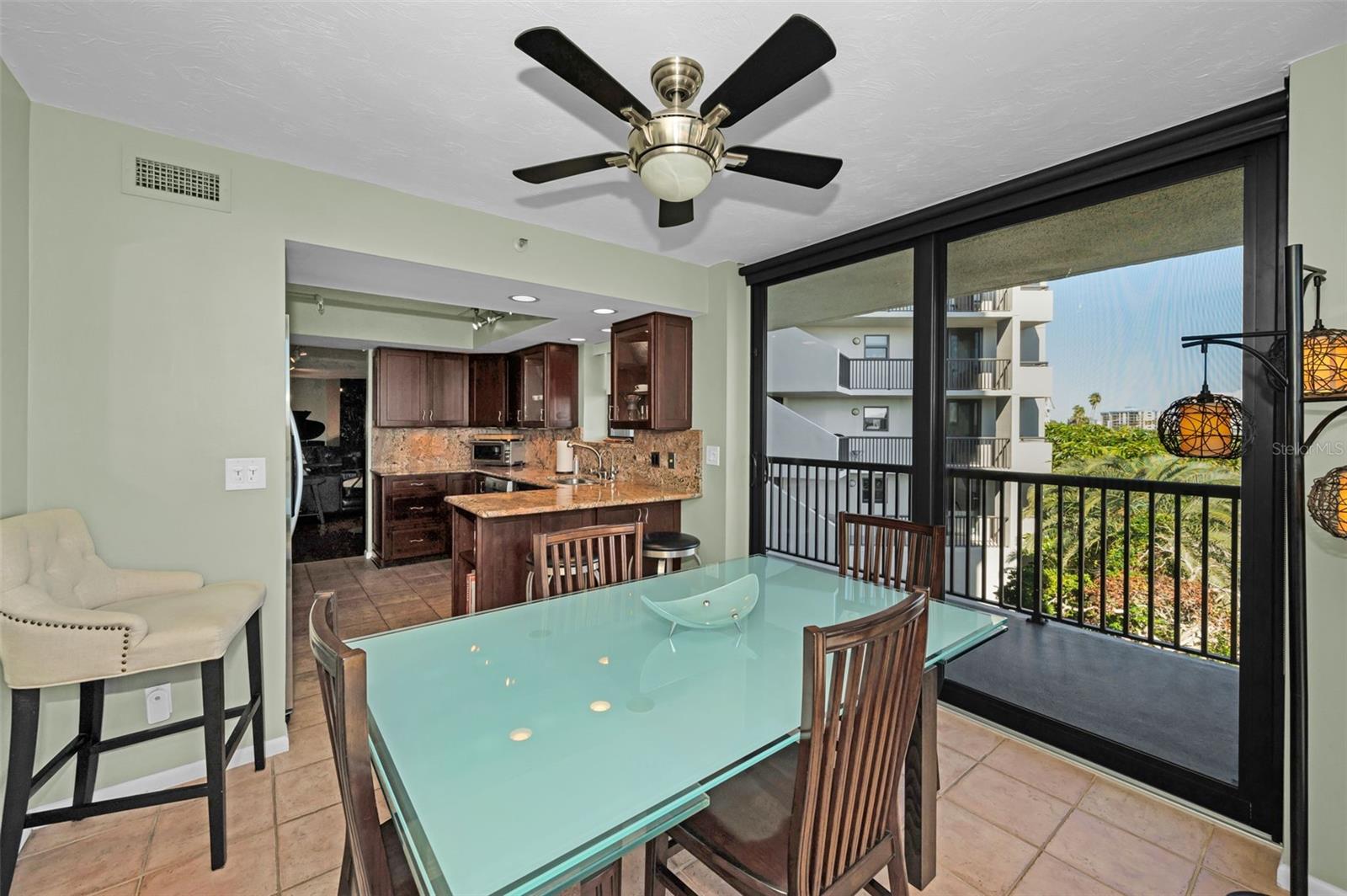 DANS ISLAND ON SAND KEY CONDO - Residential