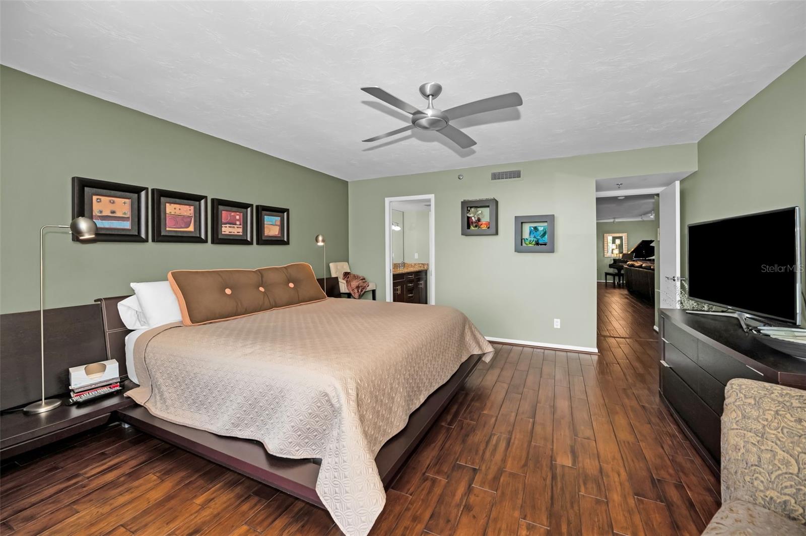 DANS ISLAND ON SAND KEY CONDO - Residential