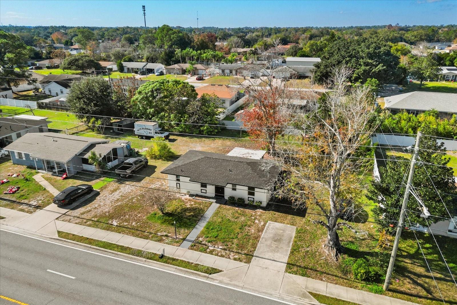 DELTONA LAKES UNIT 10 IN 25 & 36 18 30 - Residential