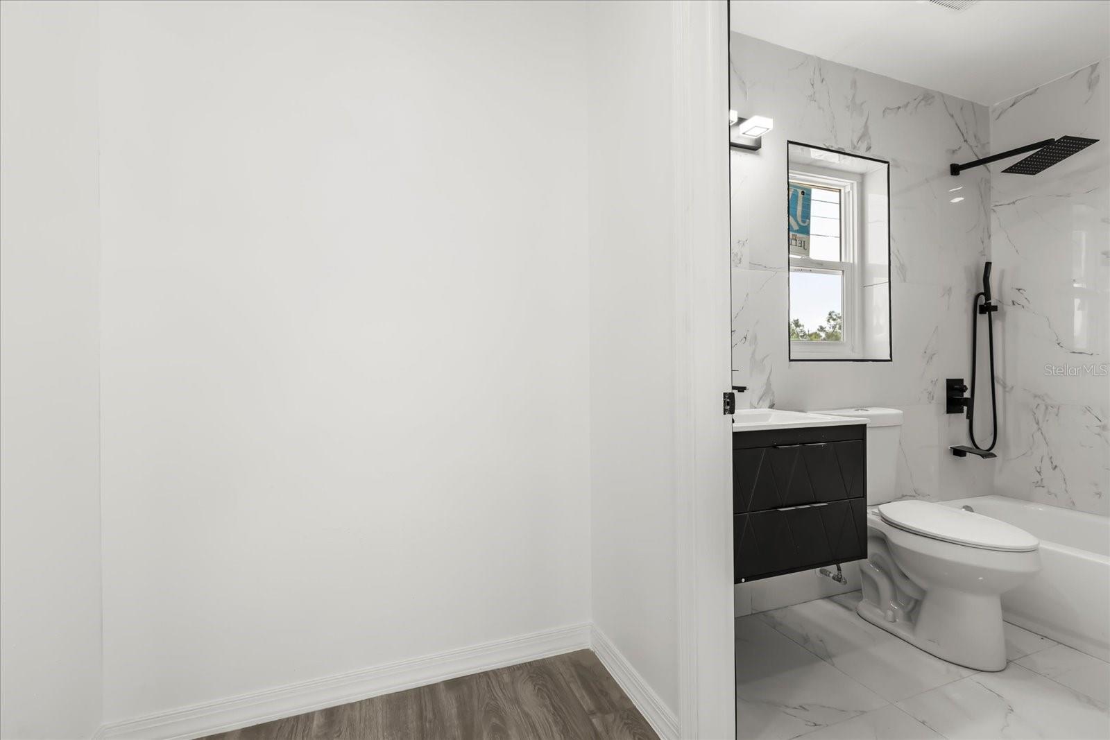 DELTONA LAKES UNIT 10 IN 25 & 36 18 30 - Residential