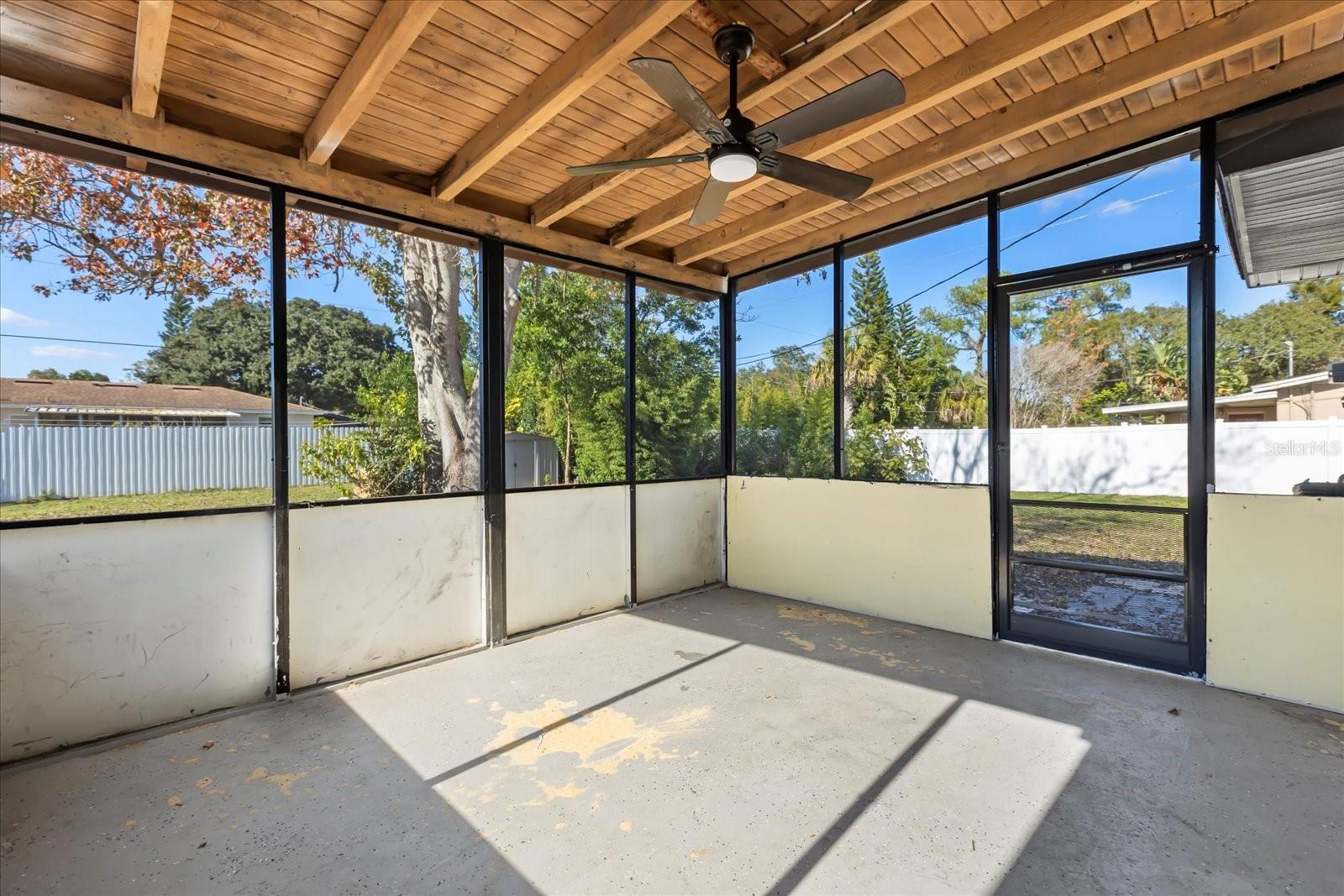 DELTONA LAKES UNIT 10 IN 25 & 36 18 30 - Residential