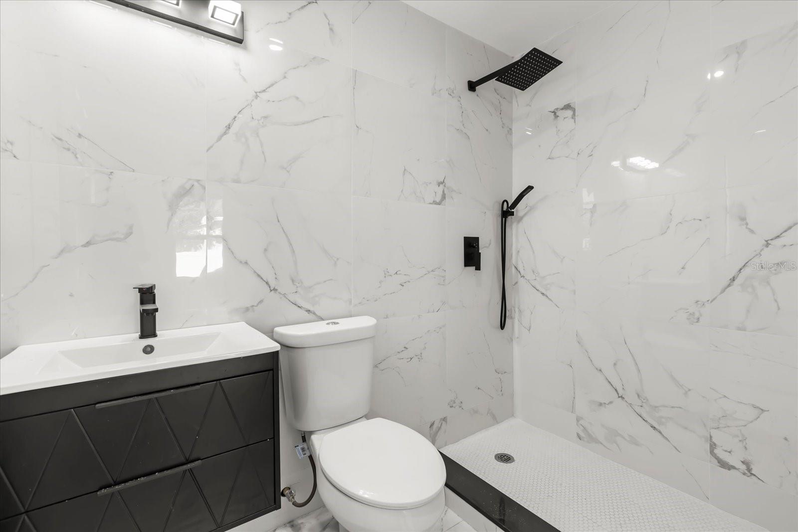 DELTONA LAKES UNIT 10 IN 25 & 36 18 30 - Residential