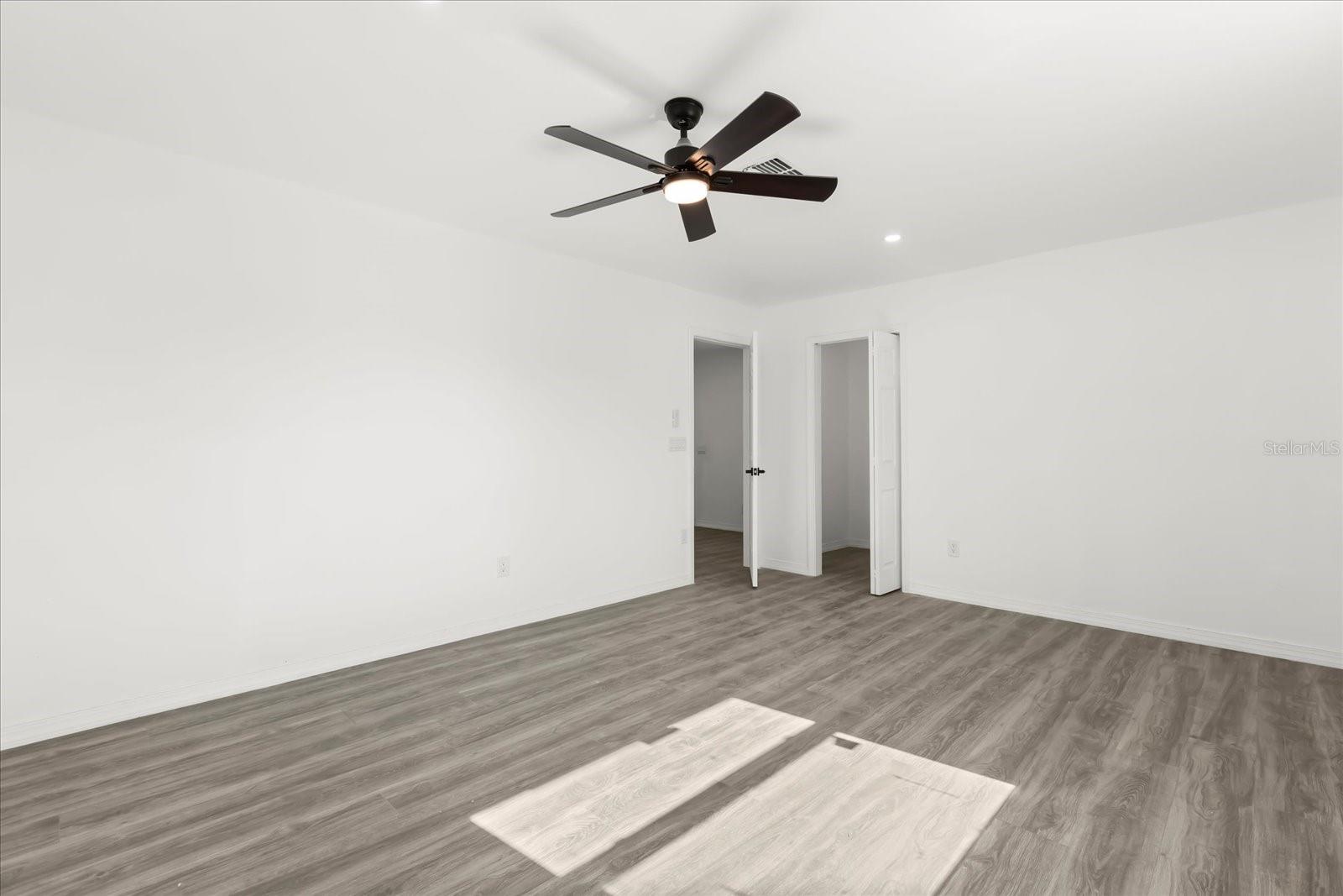 DELTONA LAKES UNIT 10 IN 25 & 36 18 30 - Residential