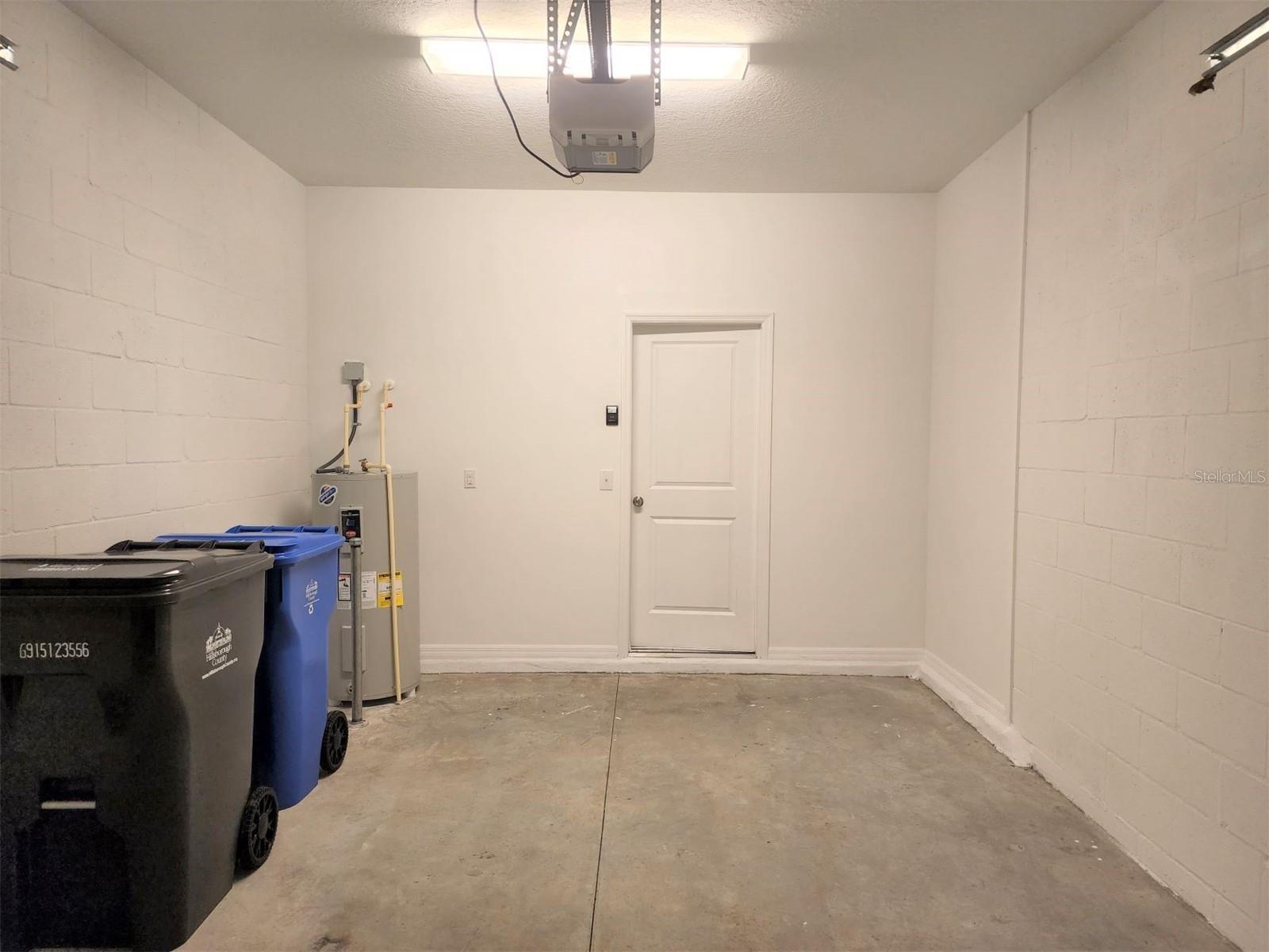 BELMONT TWNHMS PRCL F - Residential Lease