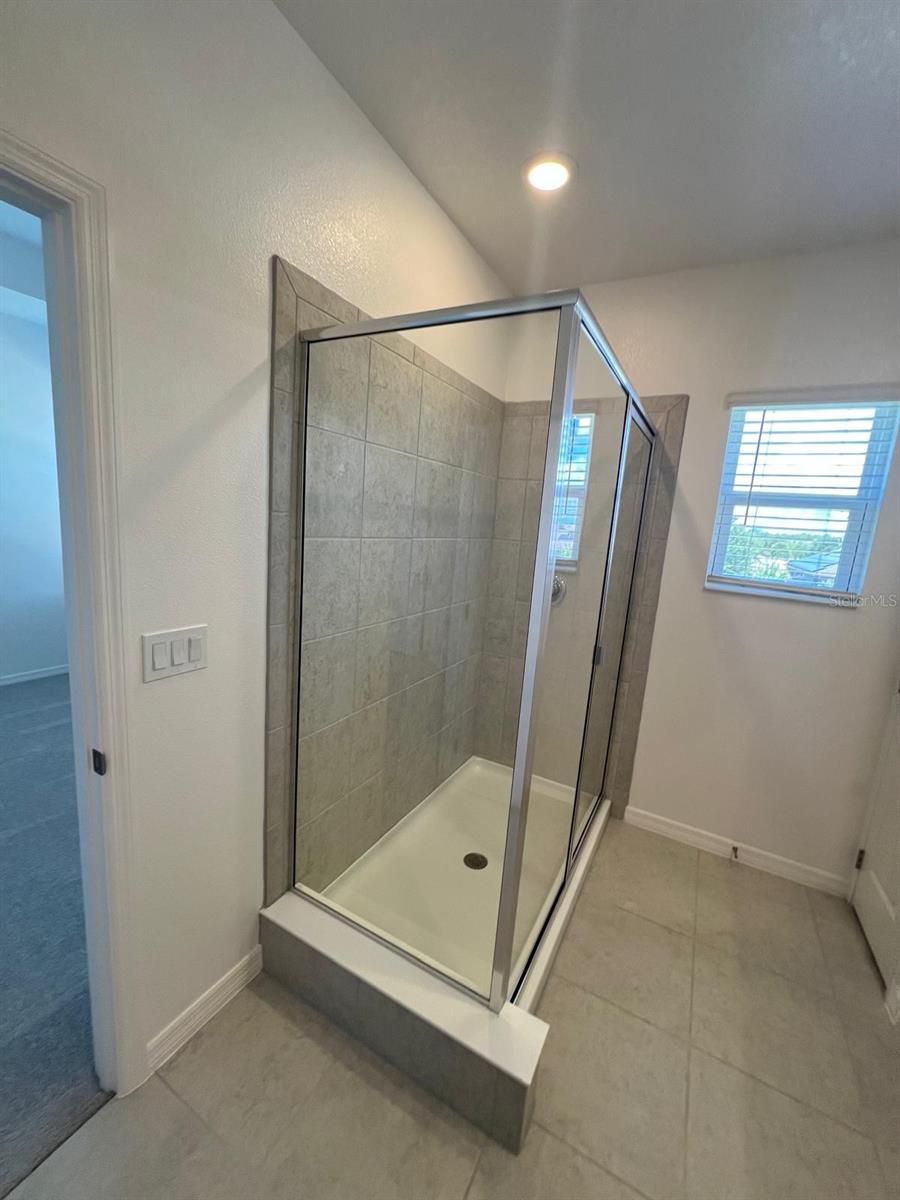 BRIXTON TWNHMS - Residential Lease