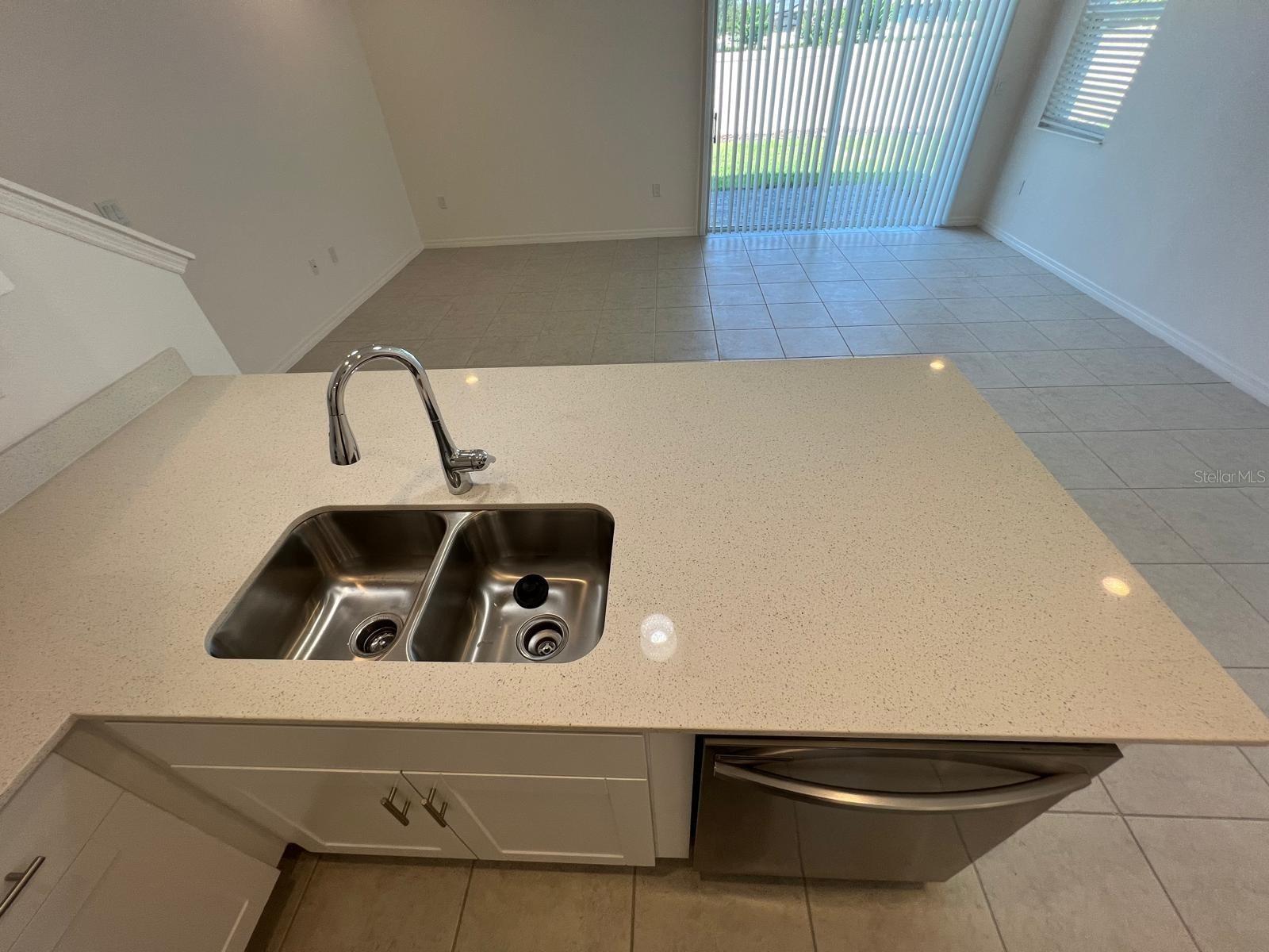 BRIXTON TWNHMS - Residential Lease