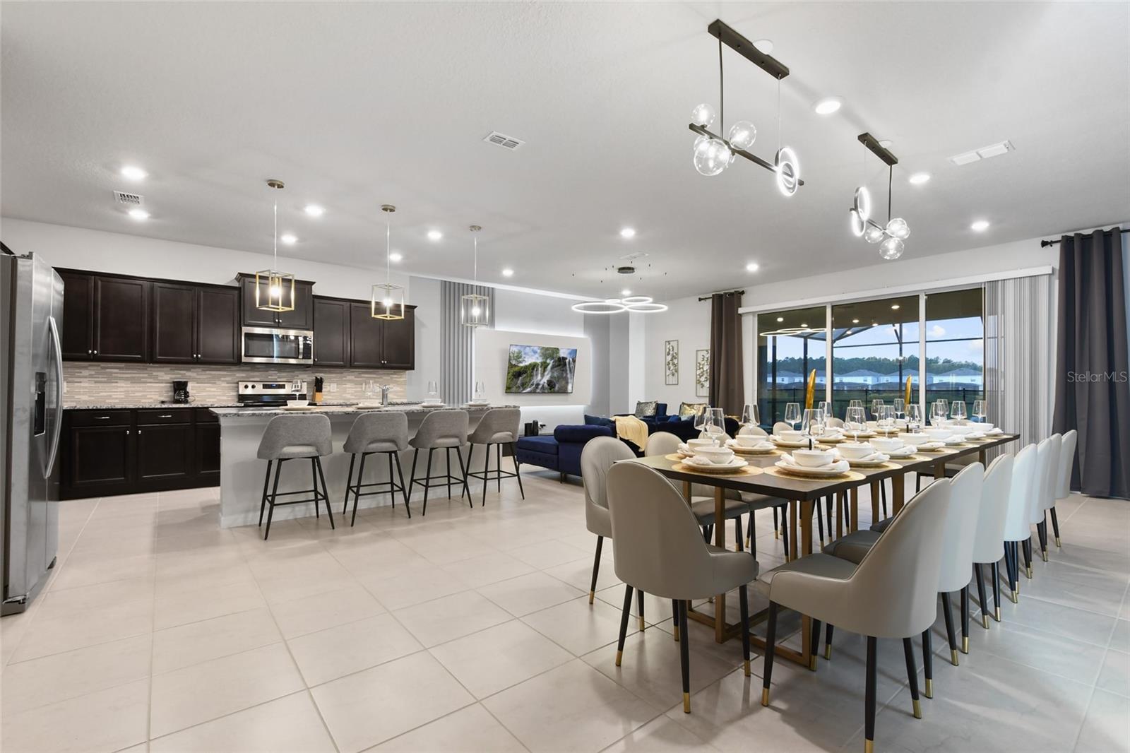 WINDSOR ISLAND RESIDENCE PH 2B - Residential