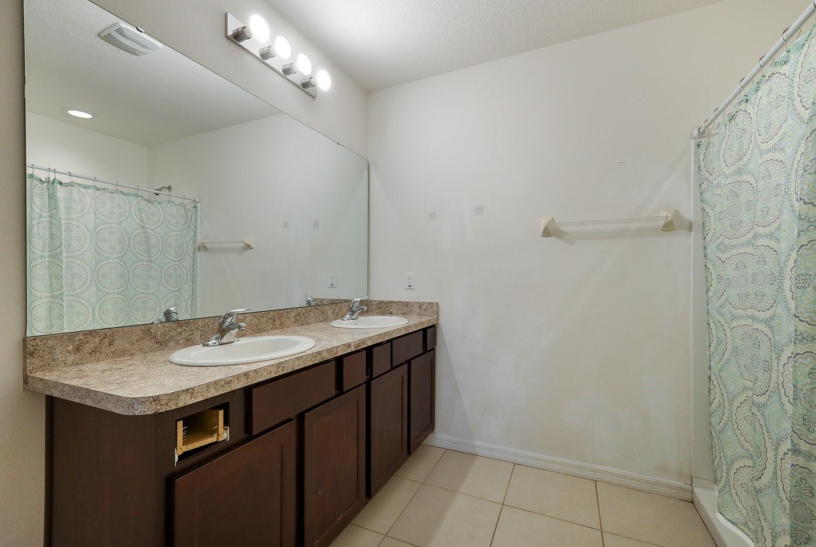 VILLAGES OF GLEN CREEK PH 1-A - Residential