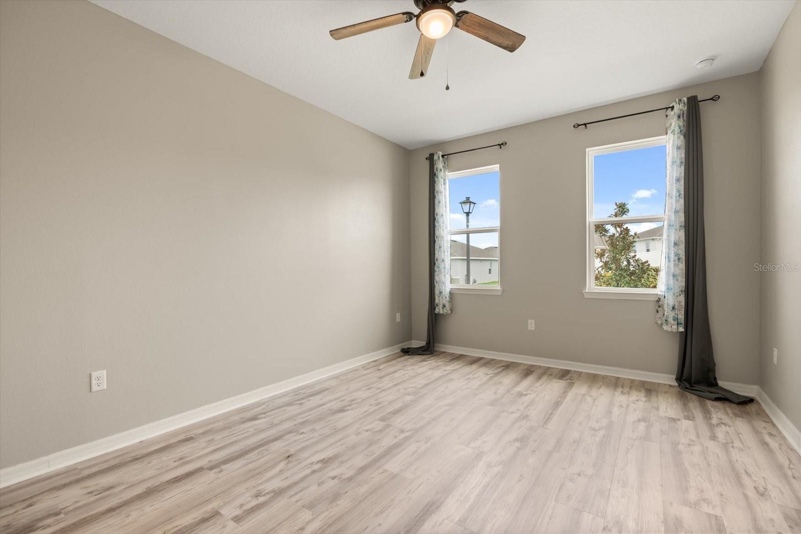 SILVER LAKE POINTE - Residential Lease