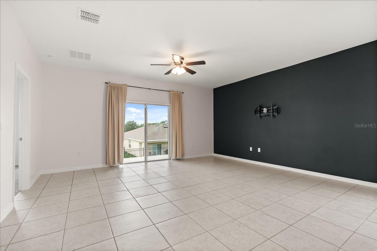 SILVER LAKE POINTE - Residential Lease