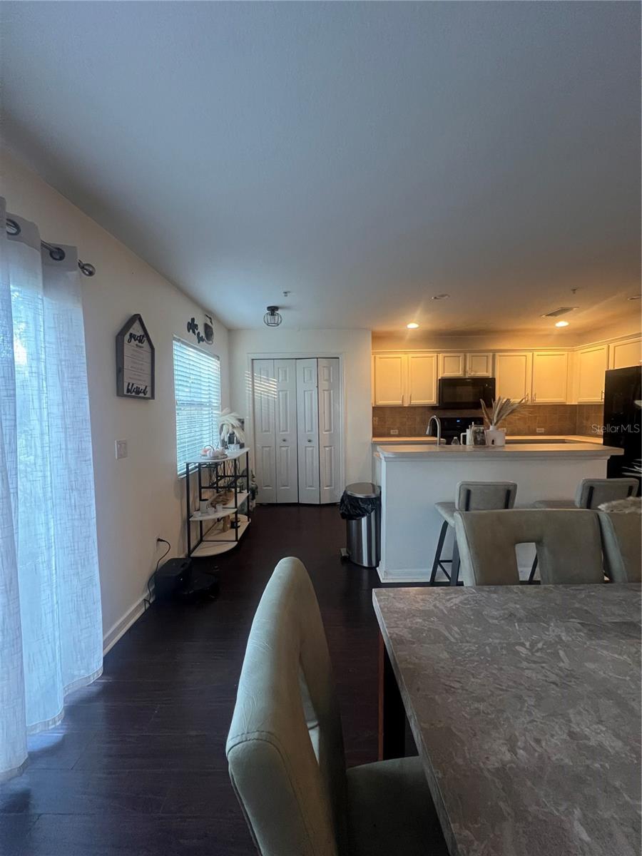 CORNICHE TWNHMS A REP - Residential