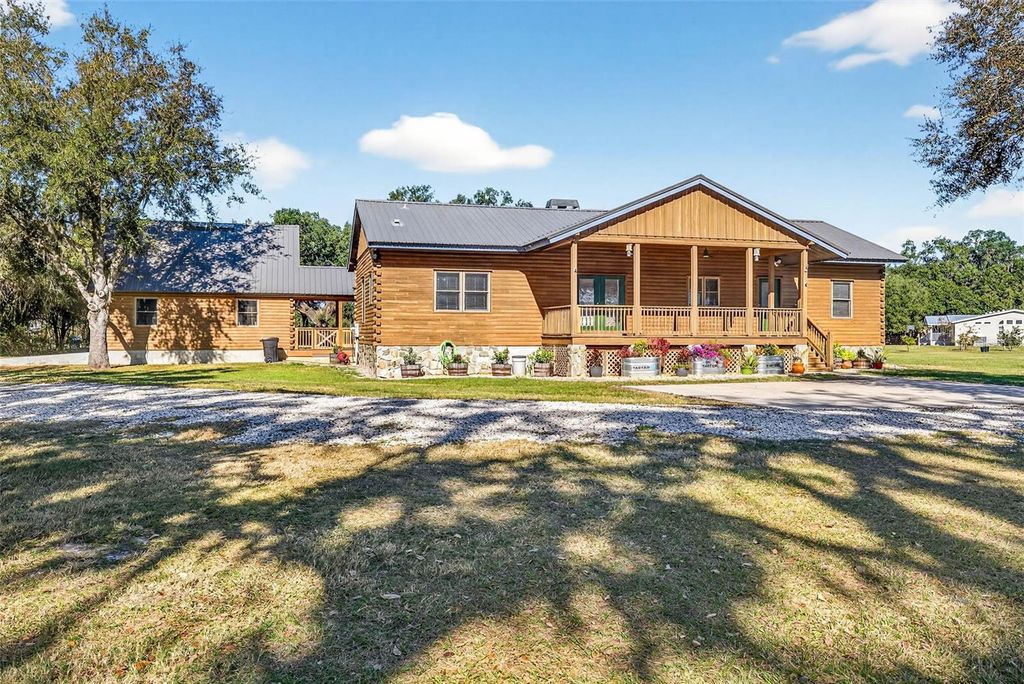 Photo of 6750 Sutton Oaks Lane, Zephyrhills, FL 33541 (MLS # TB8461931)