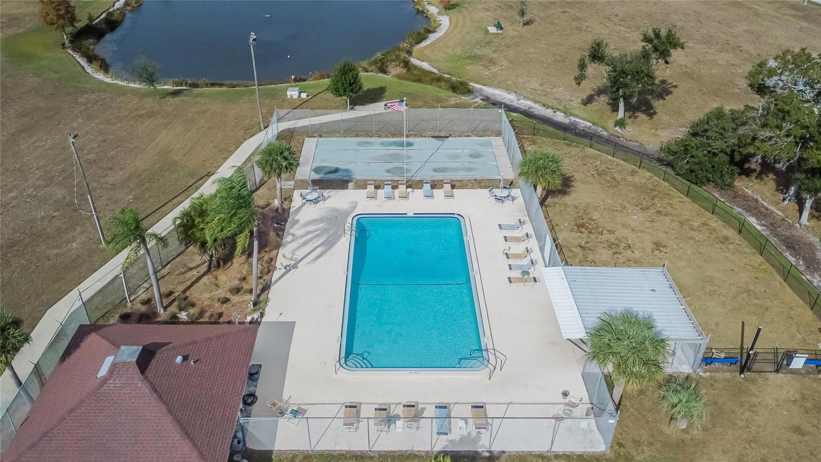 CHATEAUX DE BARDMOOR - Residential