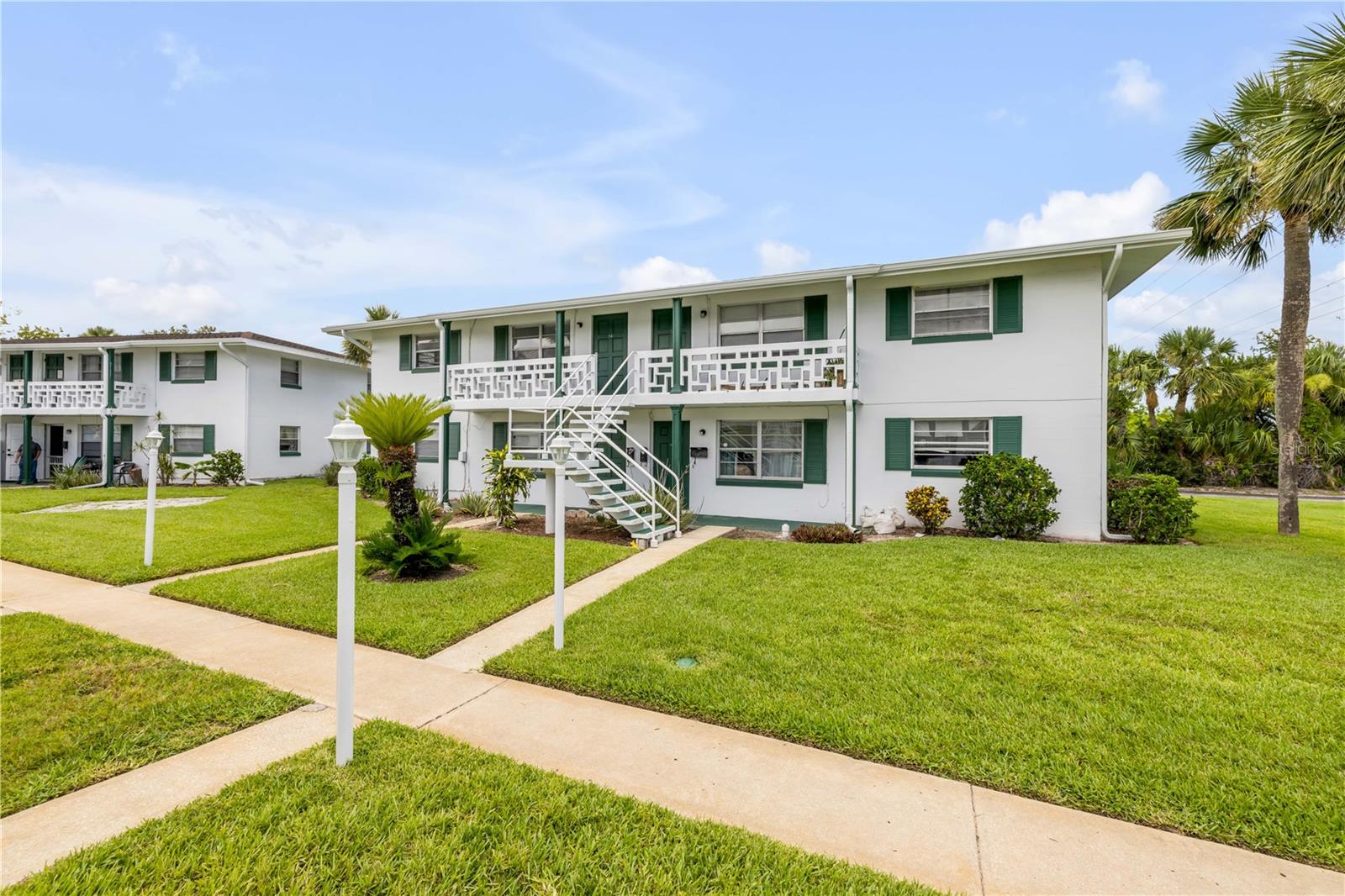 1750 S PALMETTO AVENUE 24