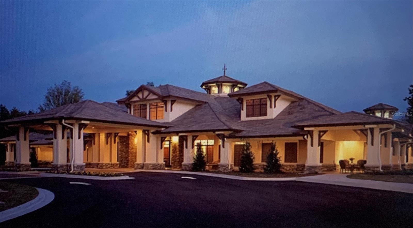 HEATHROW COUNTRY ESTATE HOMES - Residential