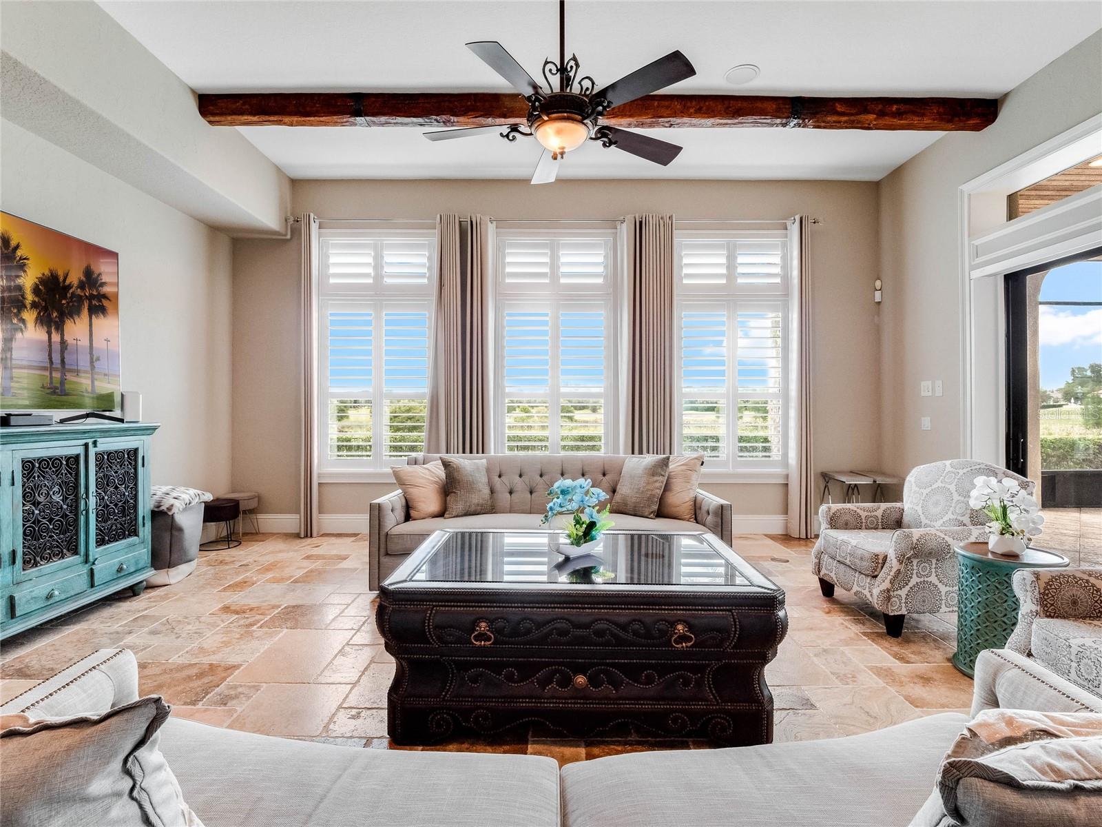 HEATHROW COUNTRY ESTATE HOMES - Residential