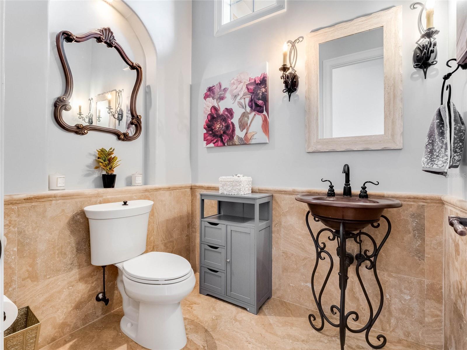 HEATHROW COUNTRY ESTATE HOMES - Residential