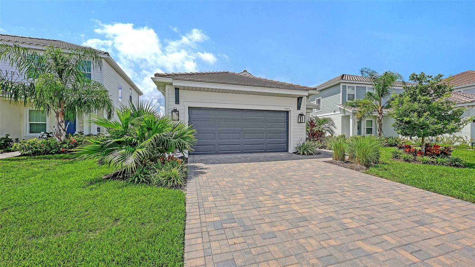 2545 STAR APPLE WAY, SARASOTA, FL, 34240 1 2545 STAR APPLE WAY