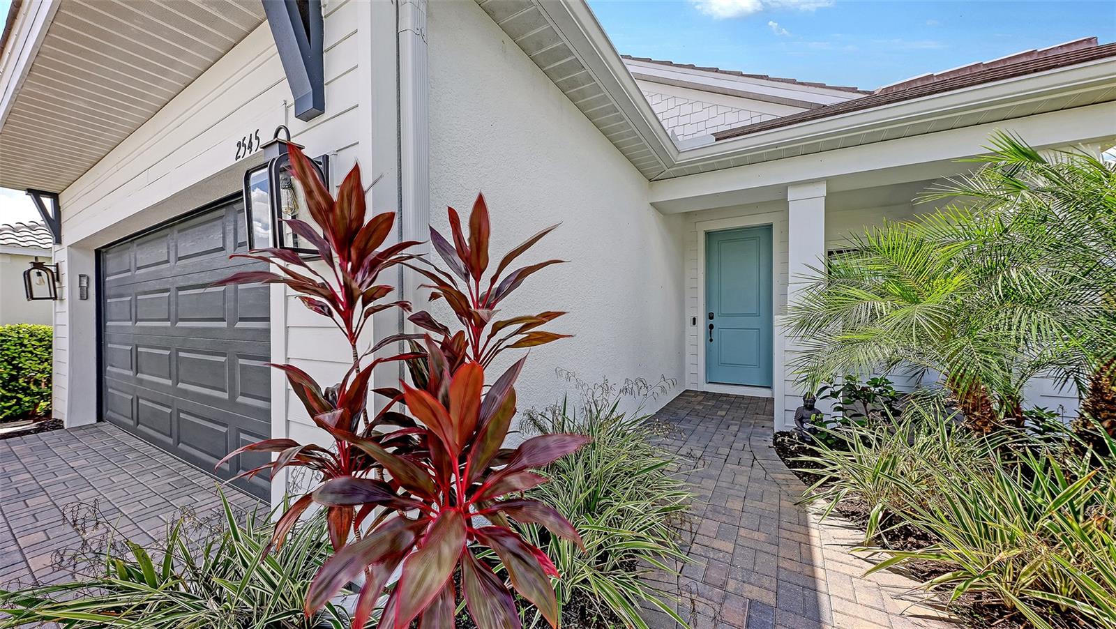 2545 STAR APPLE WAY, SARASOTA, FL, 34240 3 2545 STAR APPLE WAY