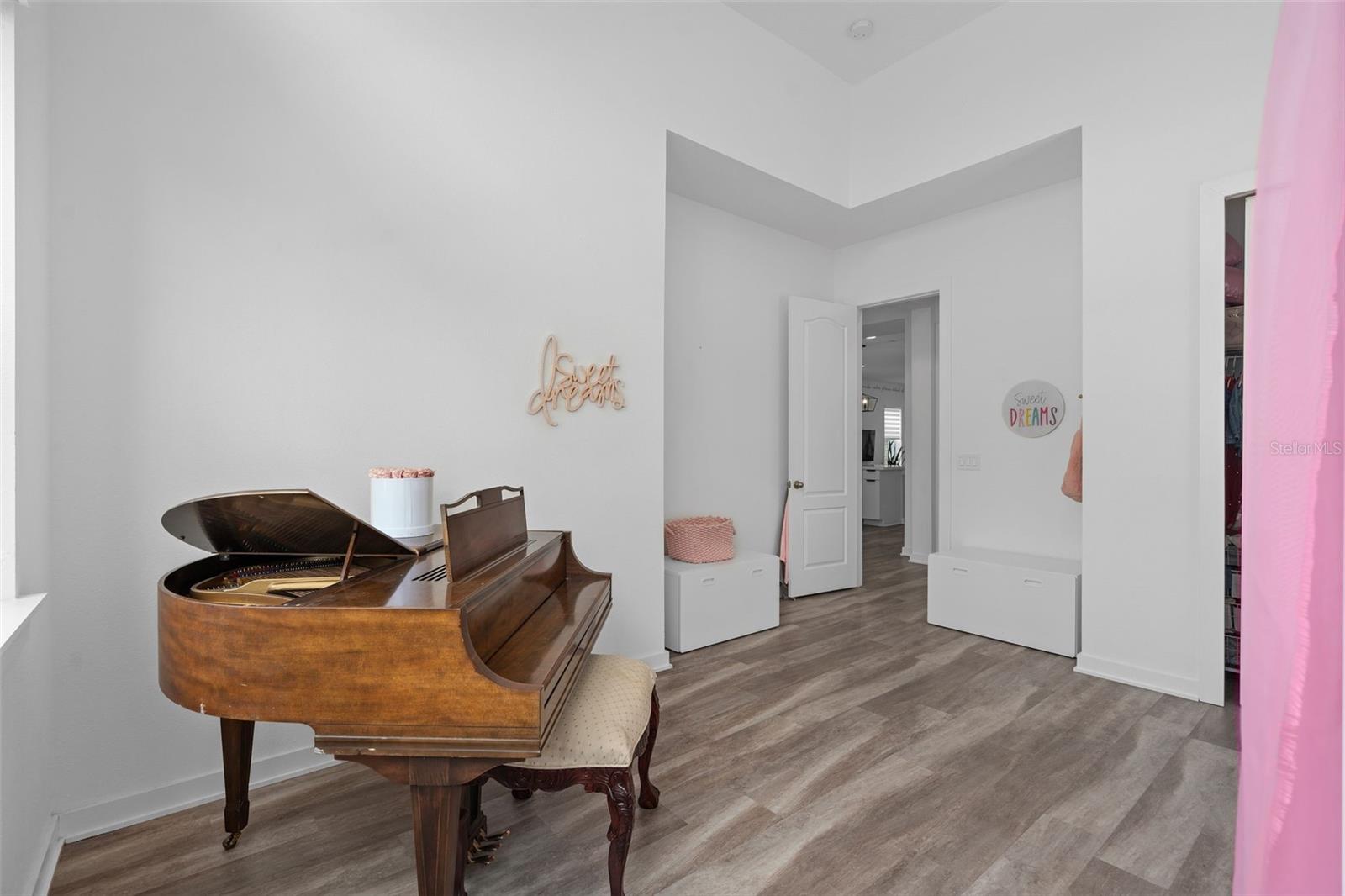 LAUREATE PARK PH 9 - Residential