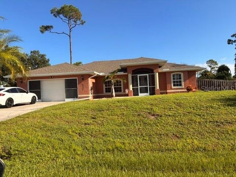 4624 Flamlau Avenue, North Port, FL 34287