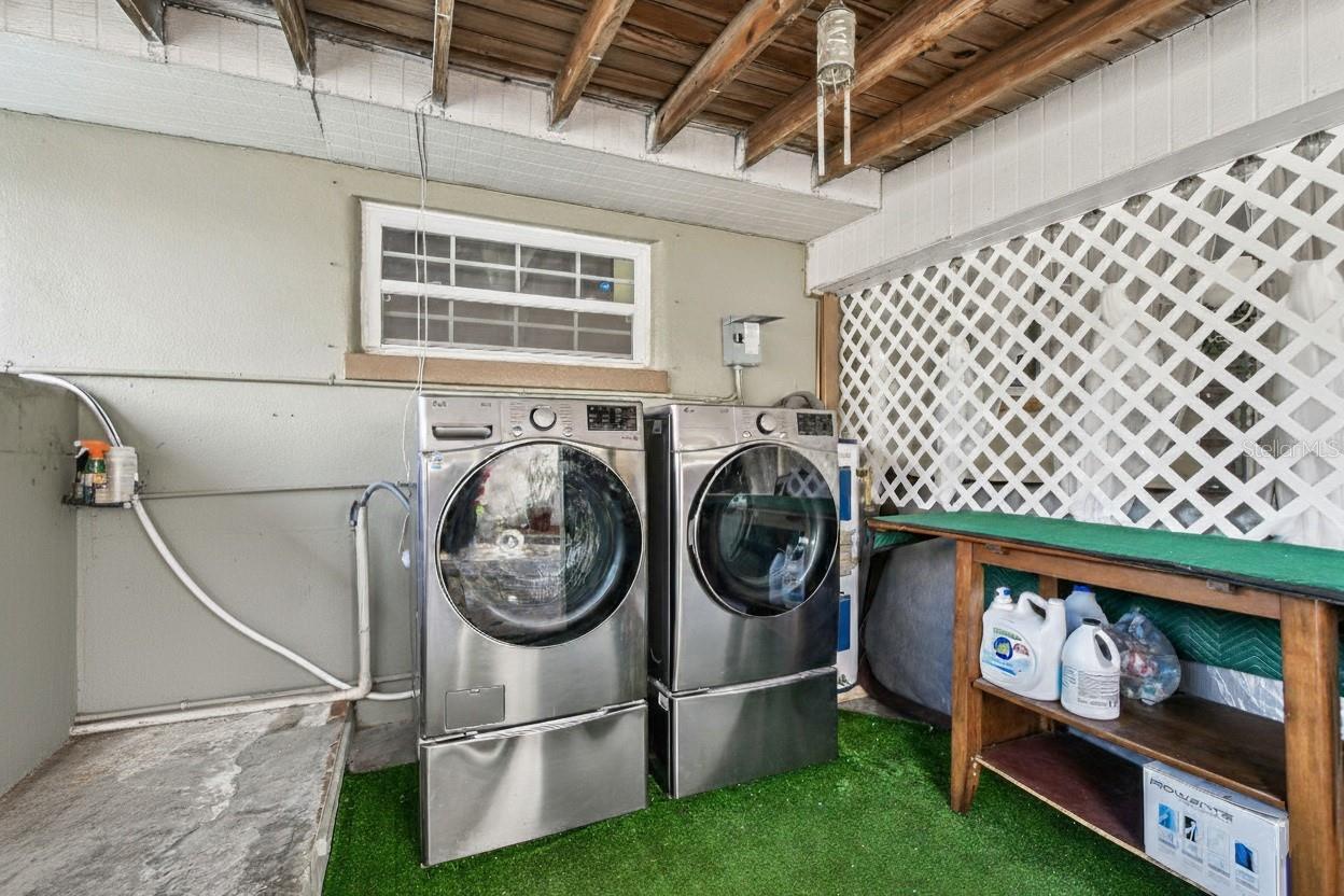 LAKE VIEW PARK SUB - Residential Income