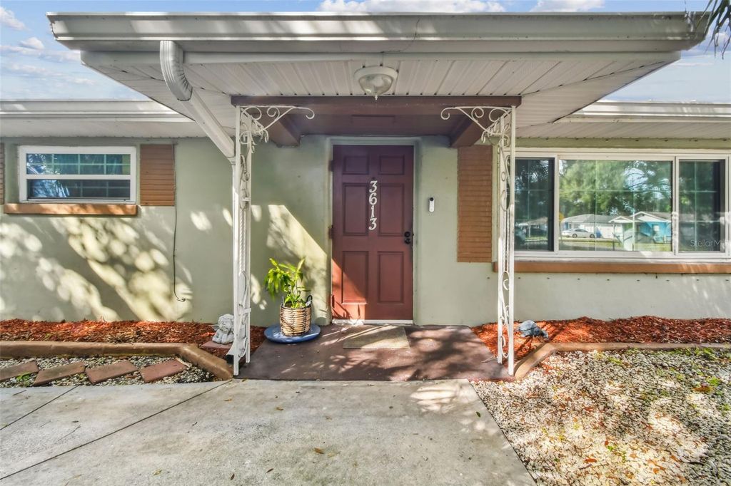 Photo of 3613 W Minnehaha Street, Tampa, FL 33614 (MLS # TB8445258)