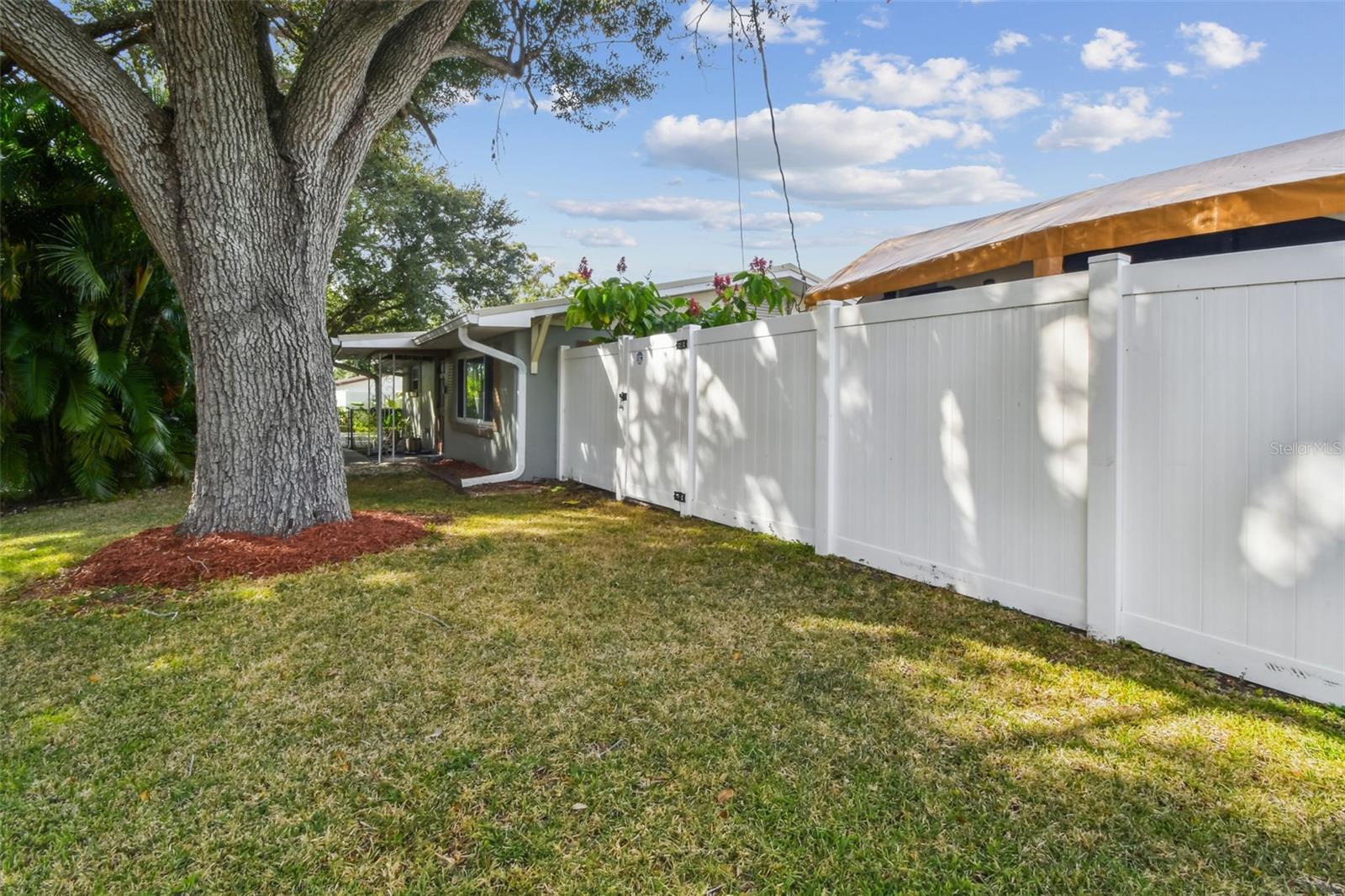 LAKE VIEW PARK SUB - Residential Income