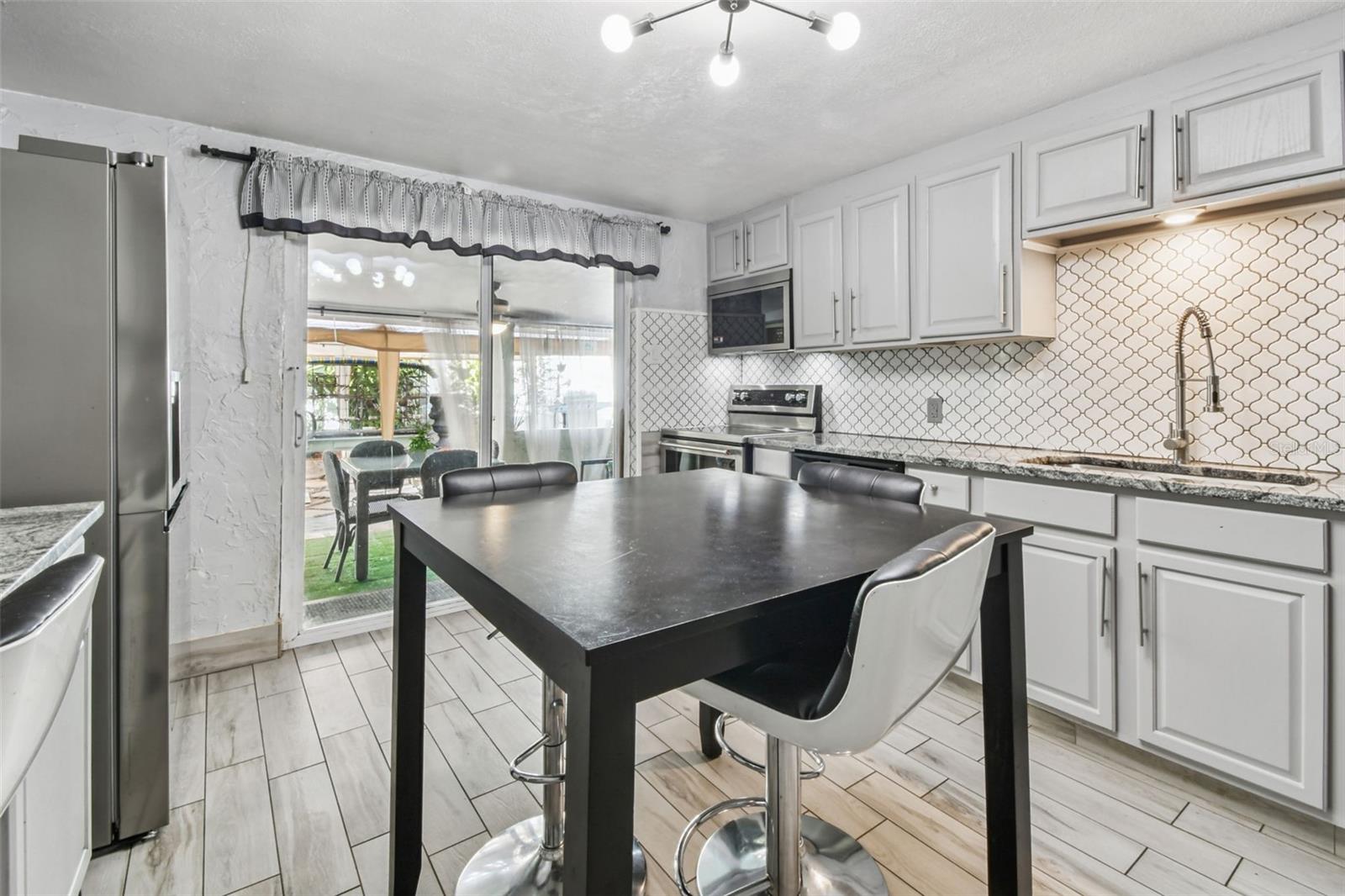 LAKE VIEW PARK SUB - Residential Income