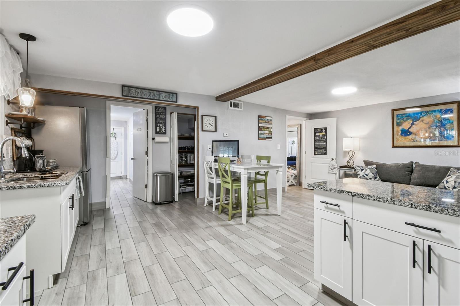 LAKE VIEW PARK SUB - Residential Income