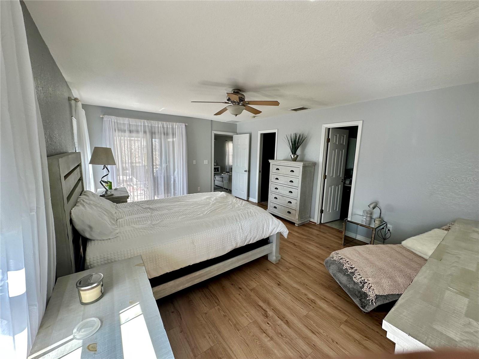 CRYSTALS LANDING - Residential