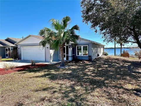 Photo of 802 Marcia Loop, Winter Haven, FL 33884 (MLS # P4937120)