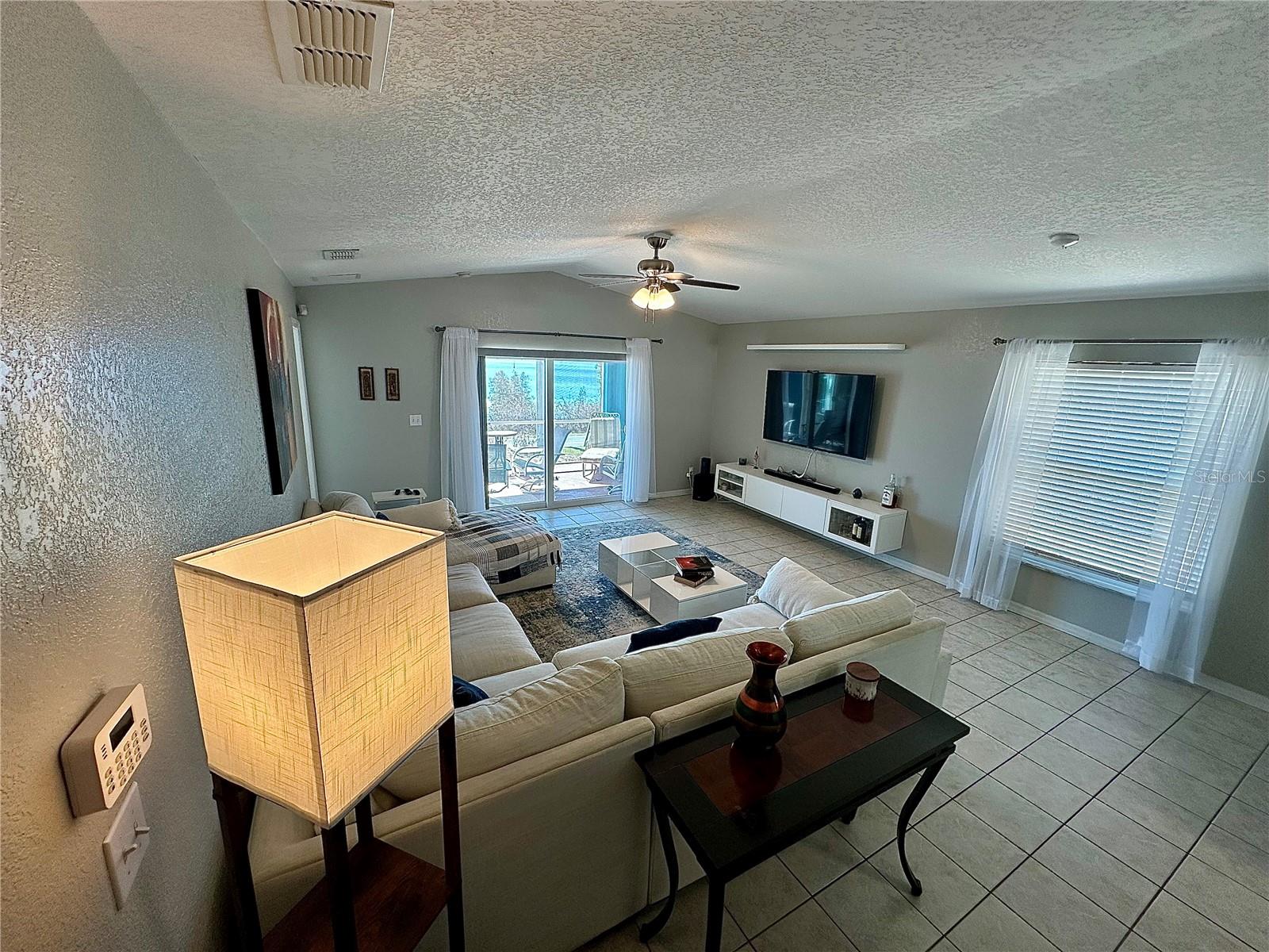 CRYSTALS LANDING - Residential