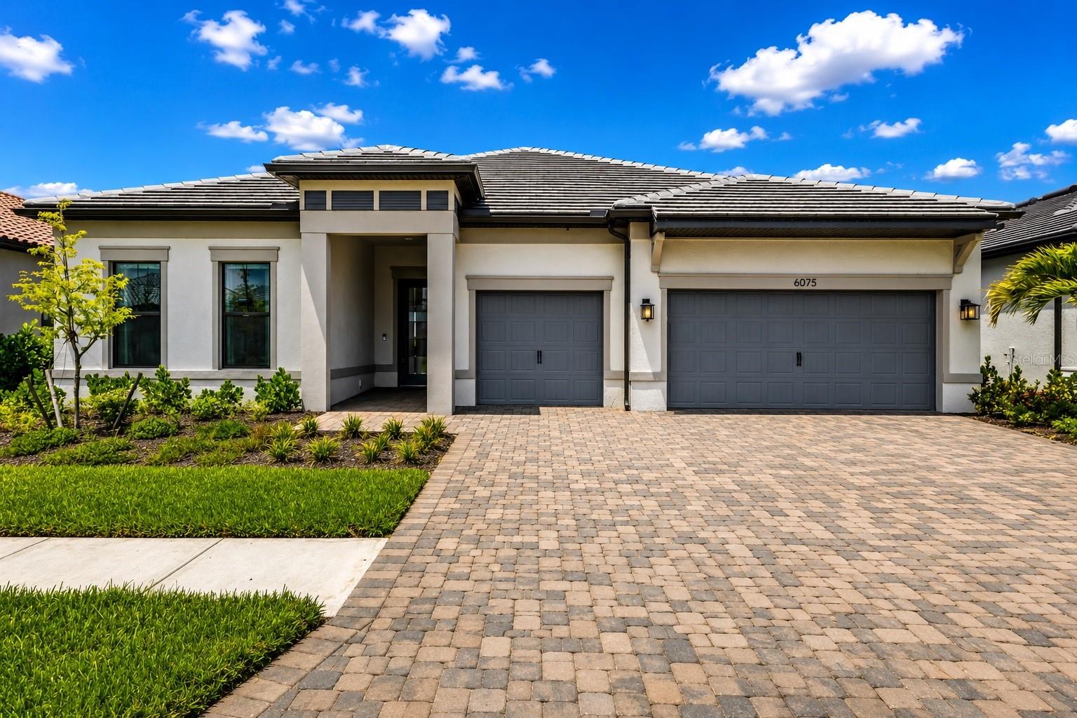 6075 SAWGRASS LAKE COURT