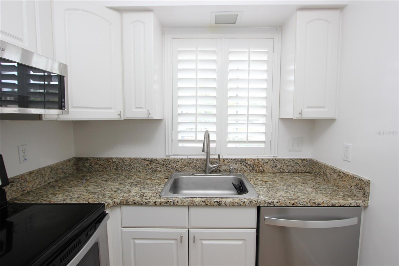 MEAD GARDEN - Residential Lease