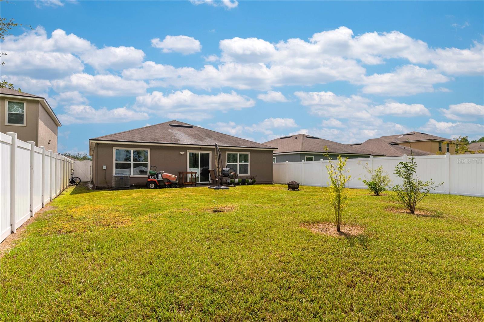 VILLAGES OF WESTPORT PH 02 - Residential