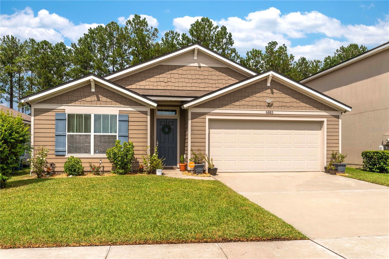 Welcome to VILLAGES OF WESTPORT, a charming community located in the desirable North Jacksonville, FL. This community offers a great
location, resident amenities featuring a pool, cabana, grilling area, covered pavilion, playground, soccer field, tennis court, and so much more! This well-maintained home boasts plenty of living space, offering both comfort and style for modern living. As you enter the property, you'll be greeted by a spacious foyer leading to open floor plan concept. The kitchen/living room combo serves as the heart of the home, perfect for gatherings and entertaining. The oversized island in the kitchen make meal preparation a breeze. Off the dining room sits the owners suite with a large custom walk-in closet and ensuite bathroom. The 3 additional bedrooms sit on the other site of the home offering a split floorplan for added privacy. Outside, the patio and newly fenced backyard with no rear neighbors provide a great space for relaxation and enjoying the Florida sunshine.