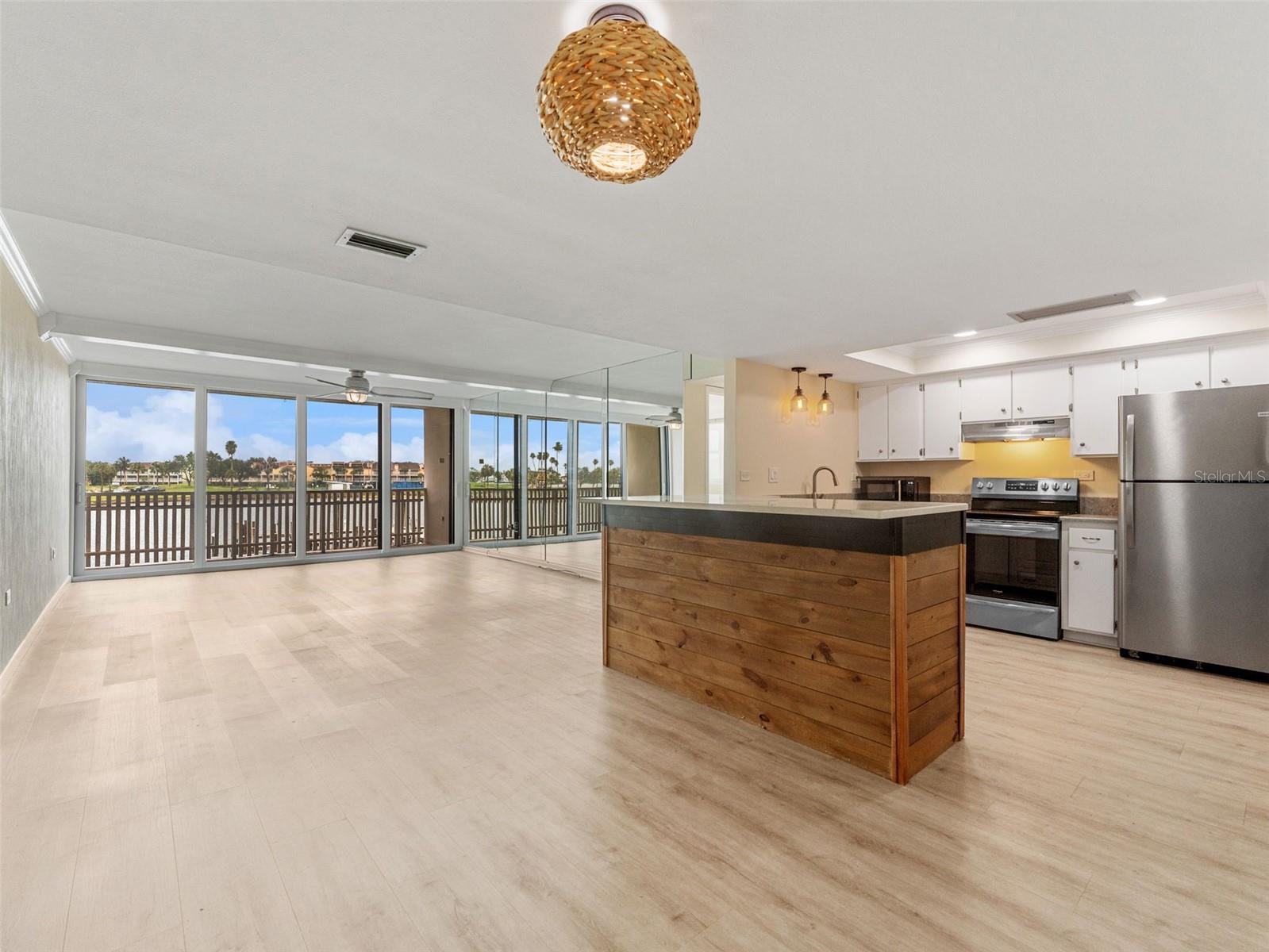 450 TREASURE ISLE CAUSEWAY 212
