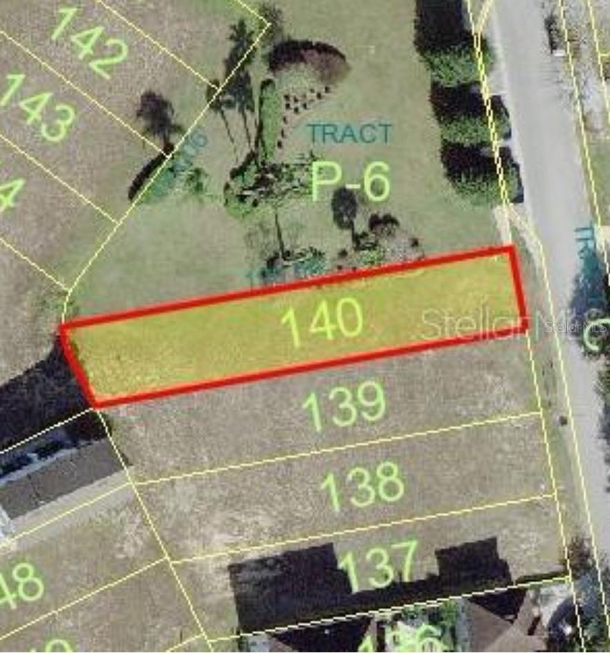 This is a phenomenal opportunity and a rare combination for a homesite in Reunion.  It comes with a TRANSFERRABLE MEMBERSHIP available to new owner and happens to be one of the DEEPEST homesites as well.  If you are looking for more it also abuts up next to a manicured park which offers plenty of green space and only one neighbor to left.  West facing and great proximity to Reunion Grande and the many restaurants and activities it offers.  This 35' wide homesite has almost everything you could want.