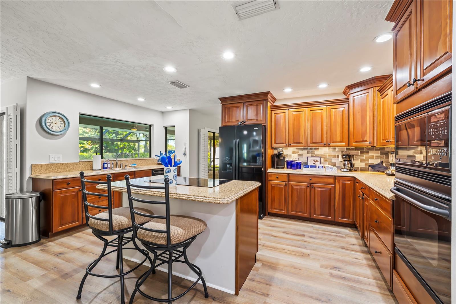 4125 PINAR DRIVE