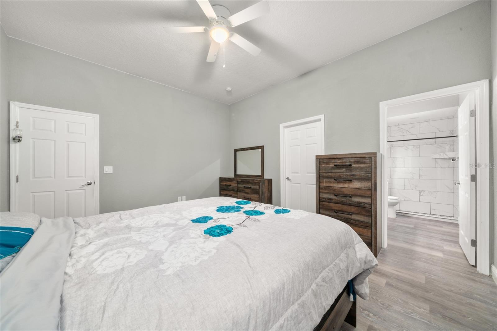 AVON PARK LAKES UNIT 42 PB 5-PG 89 LOTS 13610 + 1 - Residential