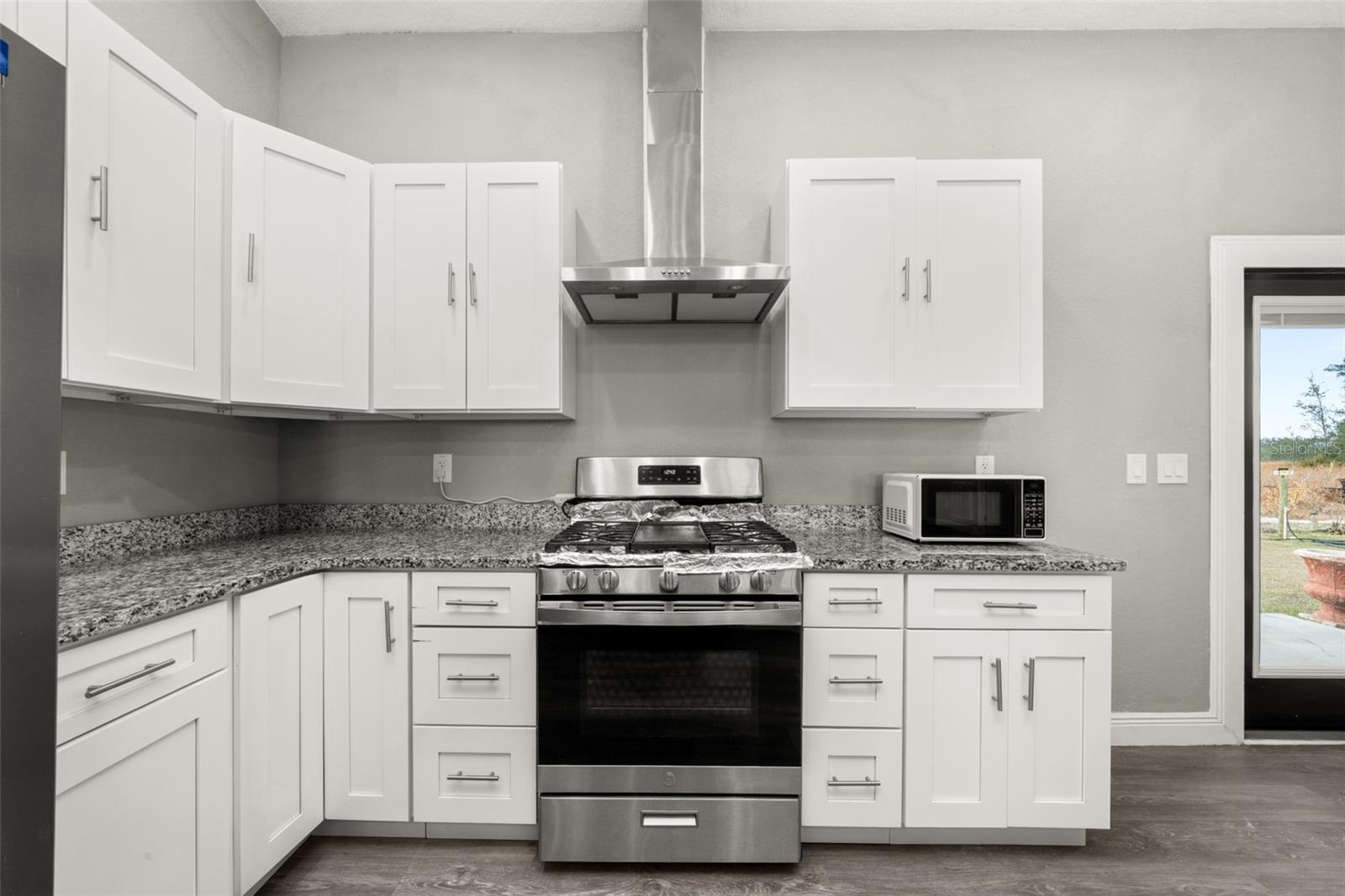 AVON PARK LAKES UNIT 42 PB 5-PG 89 LOTS 13610 + 1 - Residential