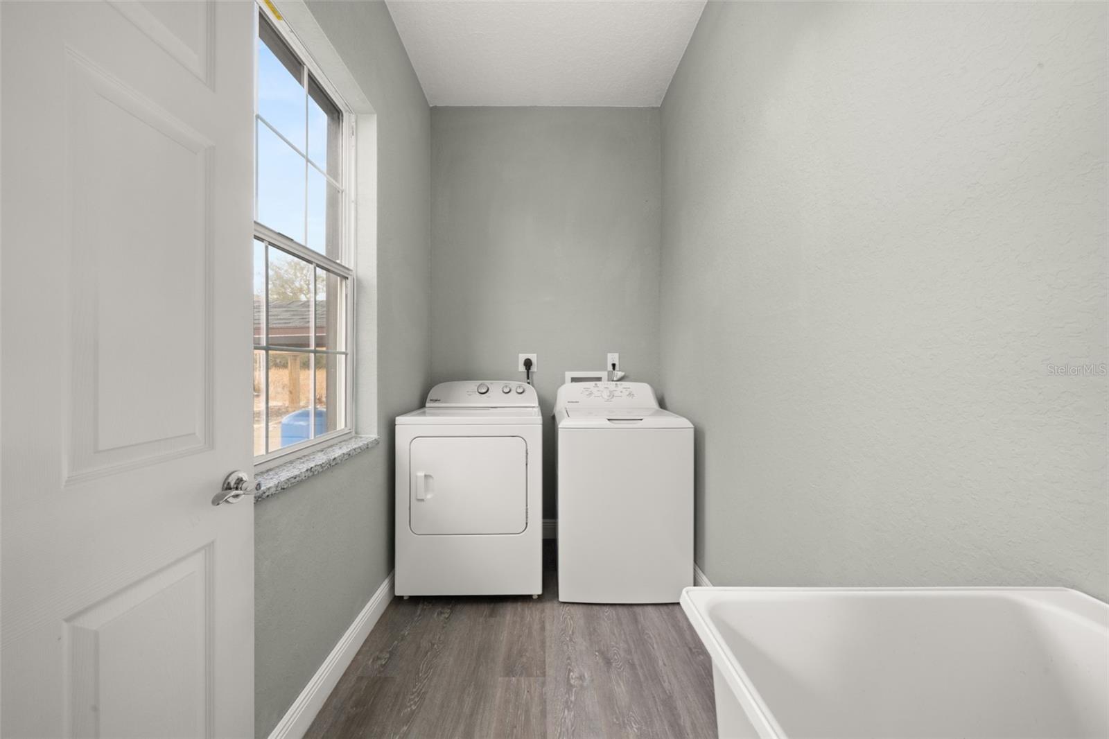 AVON PARK LAKES UNIT 42 PB 5-PG 89 LOTS 13610 + 1 - Residential