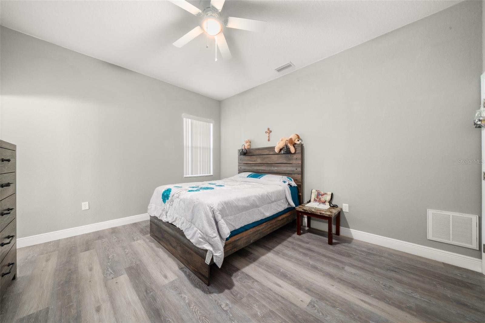 AVON PARK LAKES UNIT 42 PB 5-PG 89 LOTS 13610 + 1 - Residential