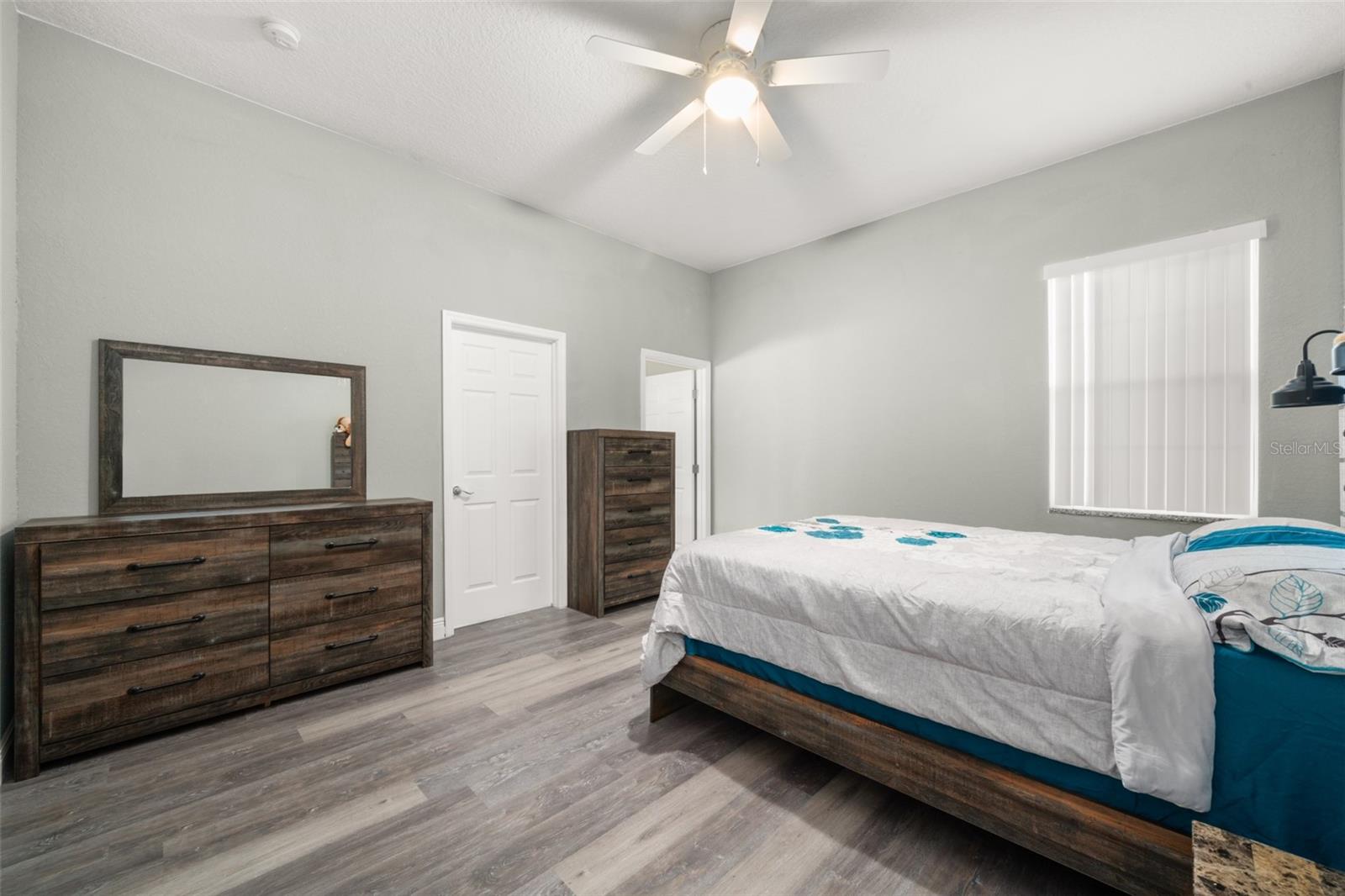 AVON PARK LAKES UNIT 42 PB 5-PG 89 LOTS 13610 + 1 - Residential