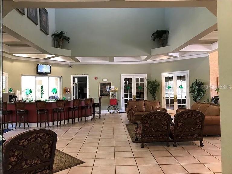 OXFORD PLACE AT TAMPA PALMS A CONDO - Residential