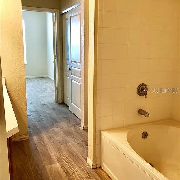 OXFORD PLACE AT TAMPA PALMS A CONDO - Residential