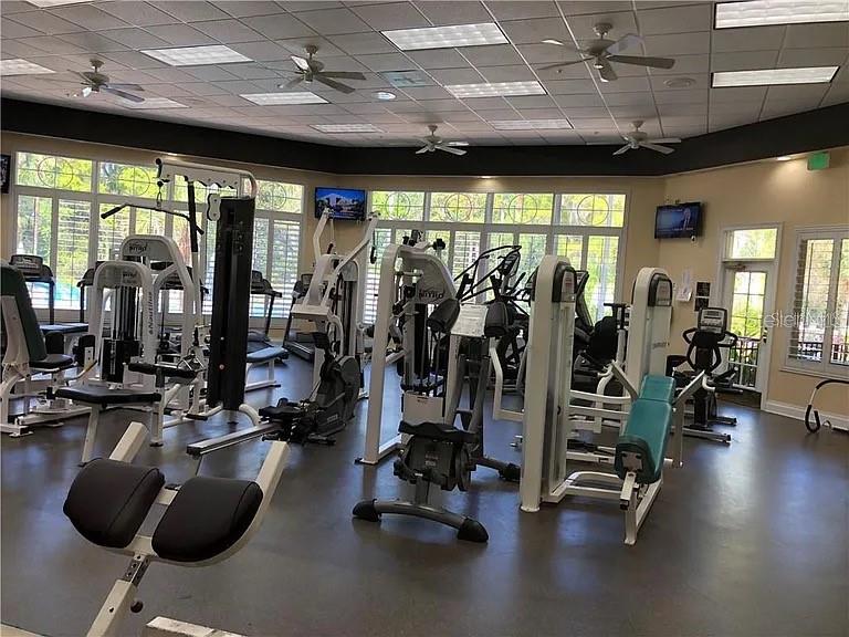 OXFORD PLACE AT TAMPA PALMS A CONDO - Residential