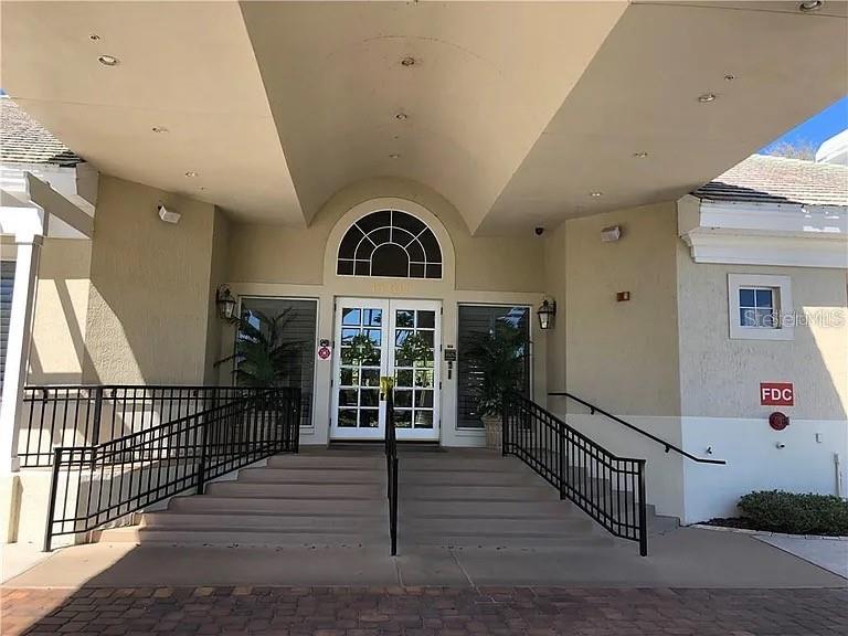 OXFORD PLACE AT TAMPA PALMS A CONDO - Residential